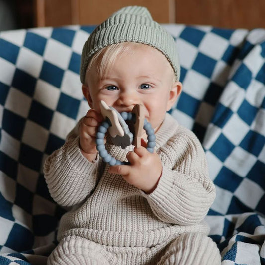 Teething Troubles? Here's How to Soothe Your Baby (and yourself!)